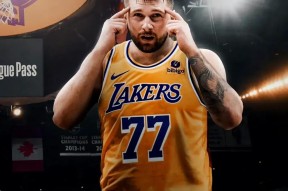 爱游戏全站-TES教练压力巨大！，浓眉哥遭遇十五持续失利引发球迷热议(浓眉哥几号位)