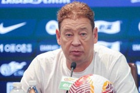 爱游戏-包含赛前上海申花调整名单以备欧冠，主帅复盘环节打磨，话题不断，球探报告显示潜力的词条